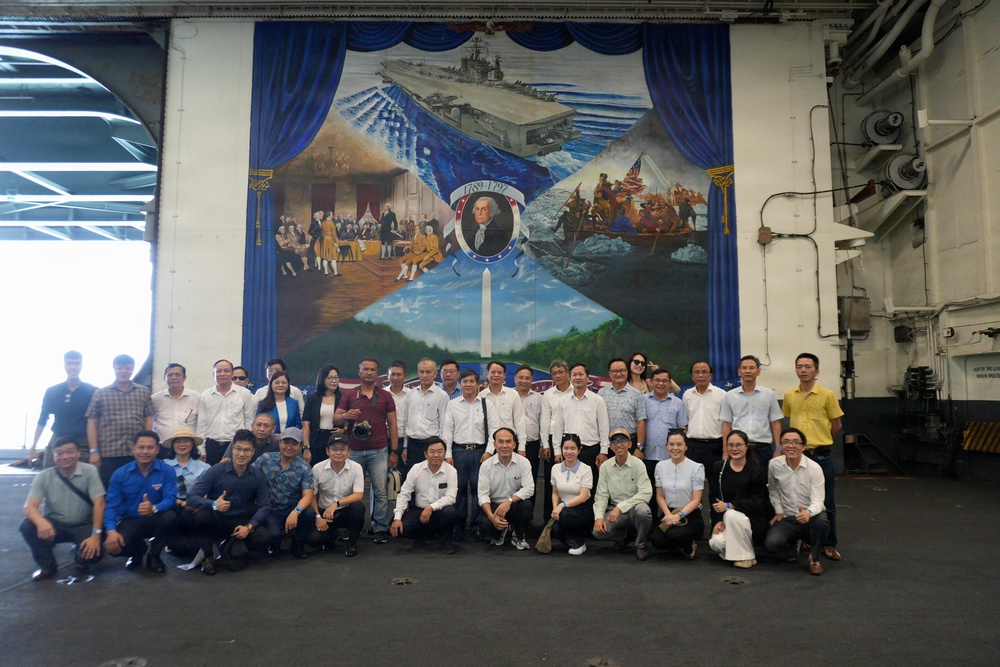 George Washington Hosts Tours in Da Nang, Vietnam