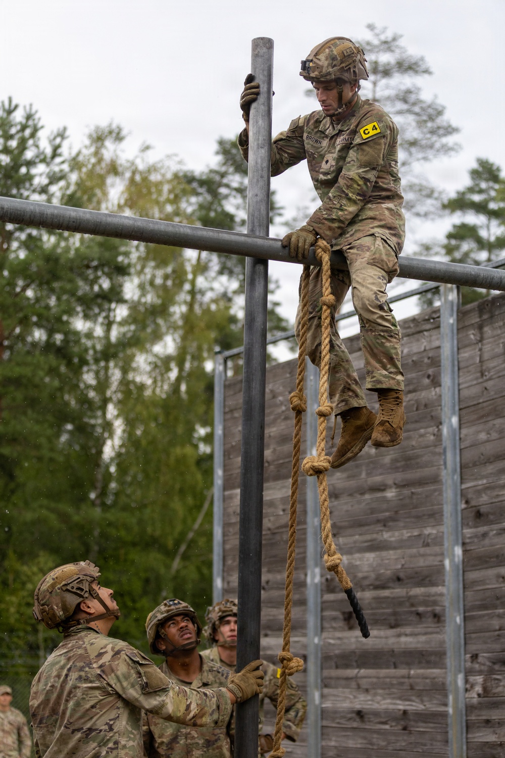 U.S. Army Europe and Africa Best Squad Soldiers Tackle Leaders Reaction Course