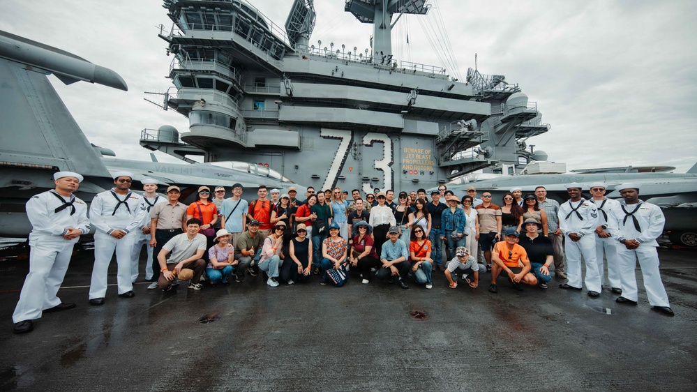 George Washington Hosts Tour in Da Nang, Vietnam