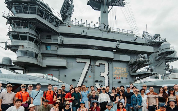 George Washington Hosts Tour in Da Nang, Vietnam