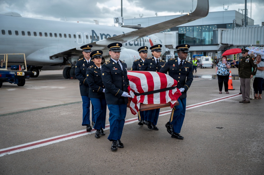 Connecticut National Guard Funeral Honors Team conducts dignified transfer for WWII veteran who died in Philippine POW camp