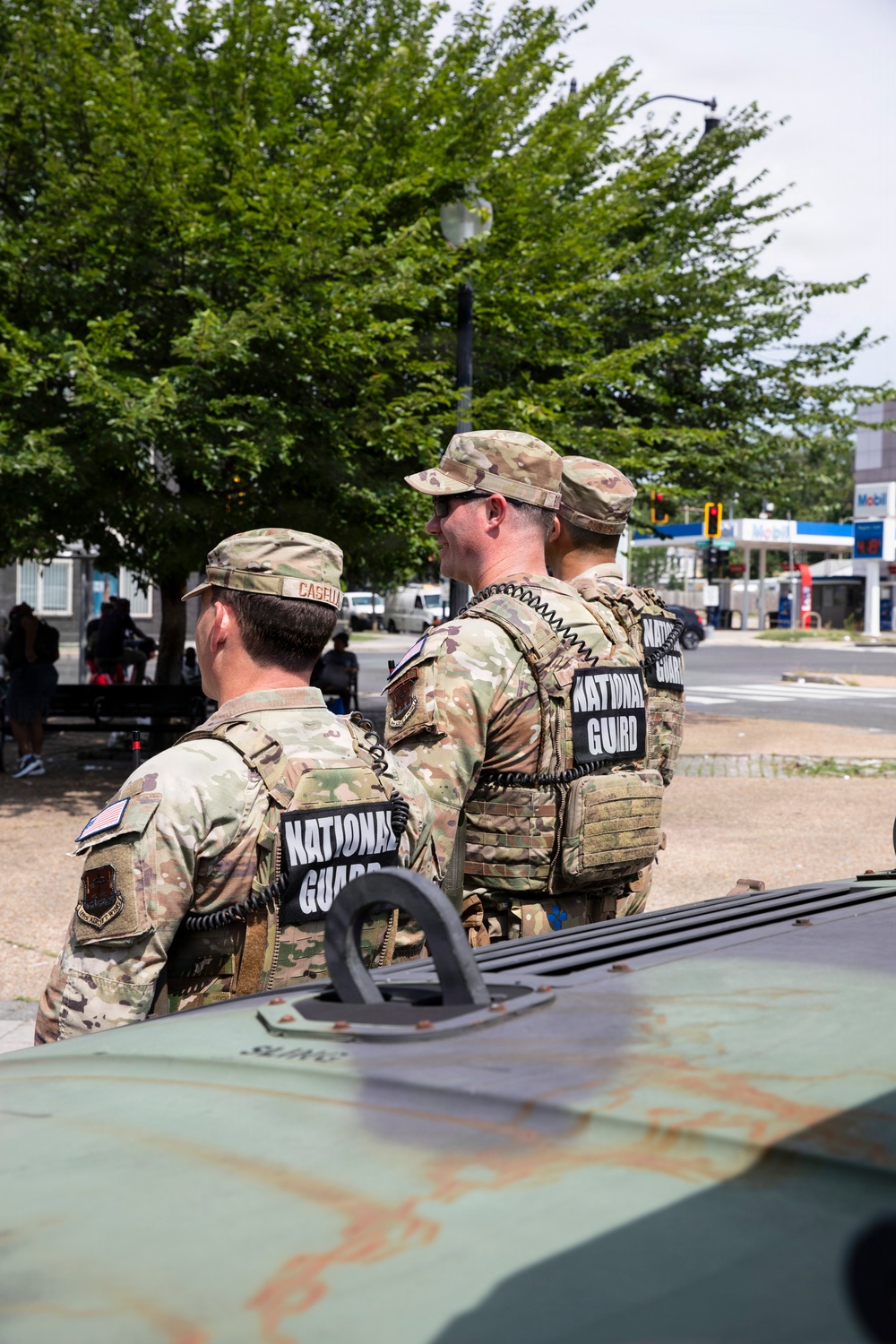 JTF-DC Georgia Guardsmen patrol at Starburst Plaza