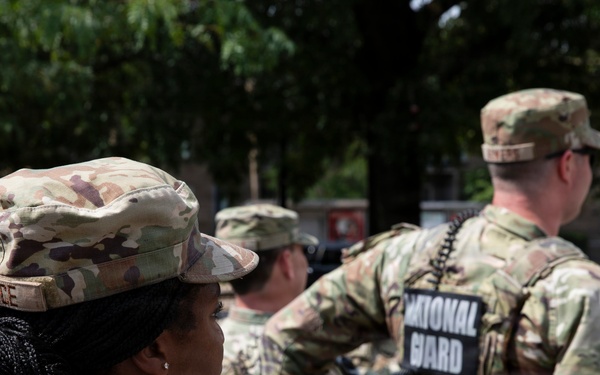 JTF-DC Georgia Guardsmen patrol at Starburst Plaza