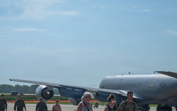 Reintegration Process Strengthens Support for Returning Airmen