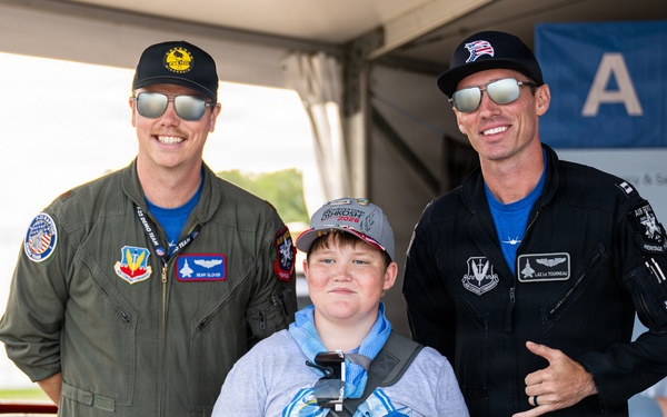F-22 Raptor Demonstration Team showcases fifth-generation capabilities at Oshkosh 2026