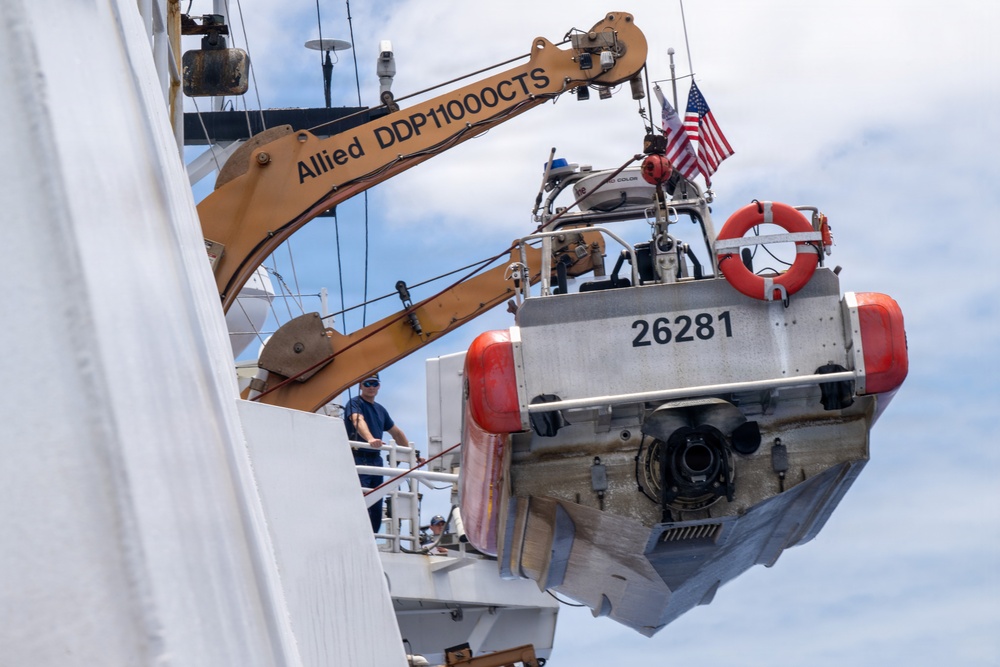 U.S. Coast Guard cutter Kimball (WMSL 756) conducts a small boat recovery operation during Rimpac 2026