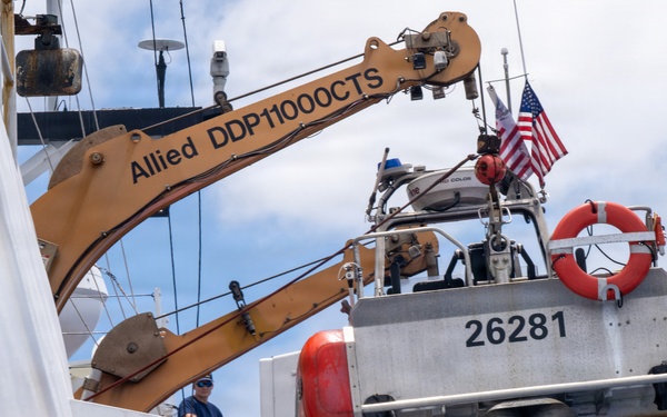 U.S. Coast Guard cutter Kimball (WMSL 756) conducts a small boat recovery operation during Rimpac 2026