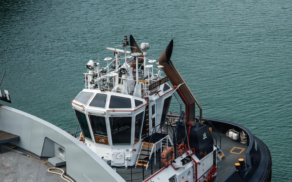 LCF-24: USS San Antonio Straddles the Caribbean Sea and Pacific in Panama