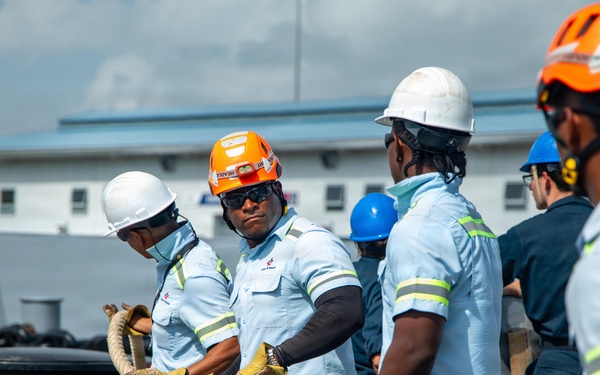 LCF-24: USS San Antonio Straddles the Caribbean Sea and Pacific in Panama