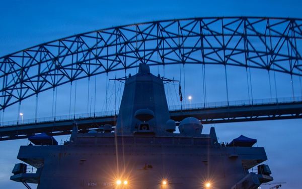 LCF-24: USS San Antonio Straddles the Caribbean Sea and Pacific in Panama
