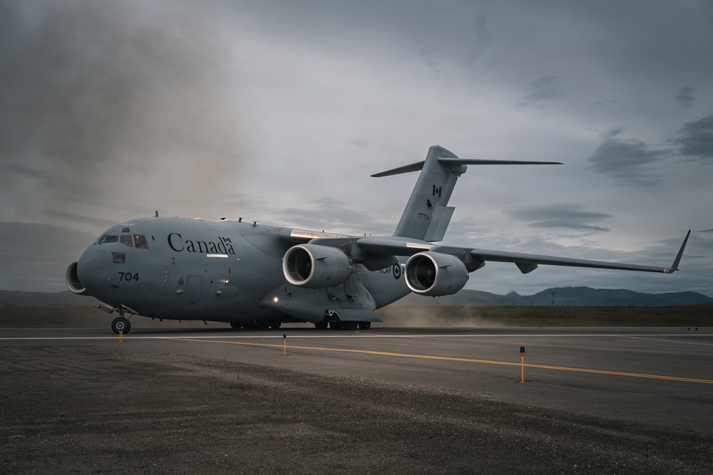 Canadian C-17 Delivers 11th Airborne Division Forces to Nome