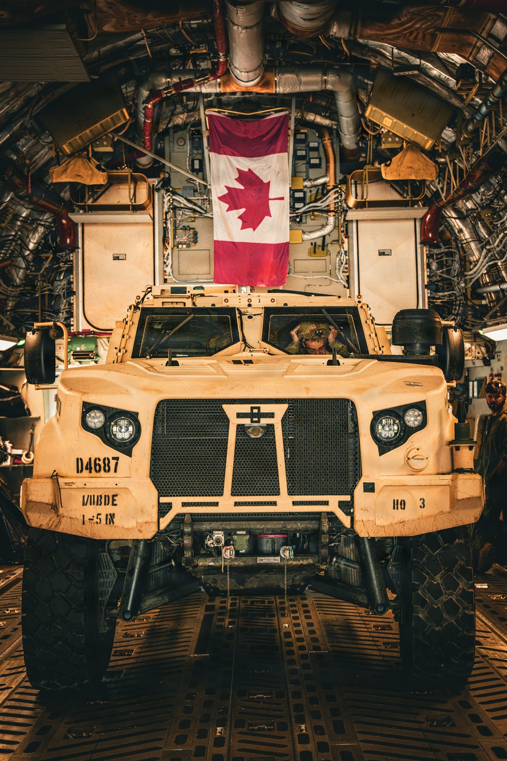 Canadian C-17 Delivers 11th Airborne Division Forces to Nome