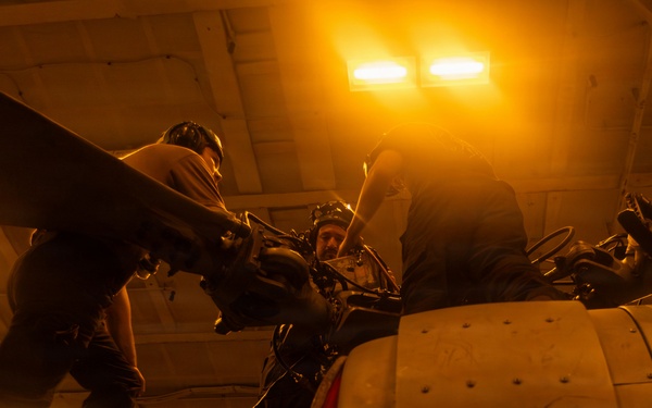 Abraham Lincoln Conducts Aircraft Maintenance