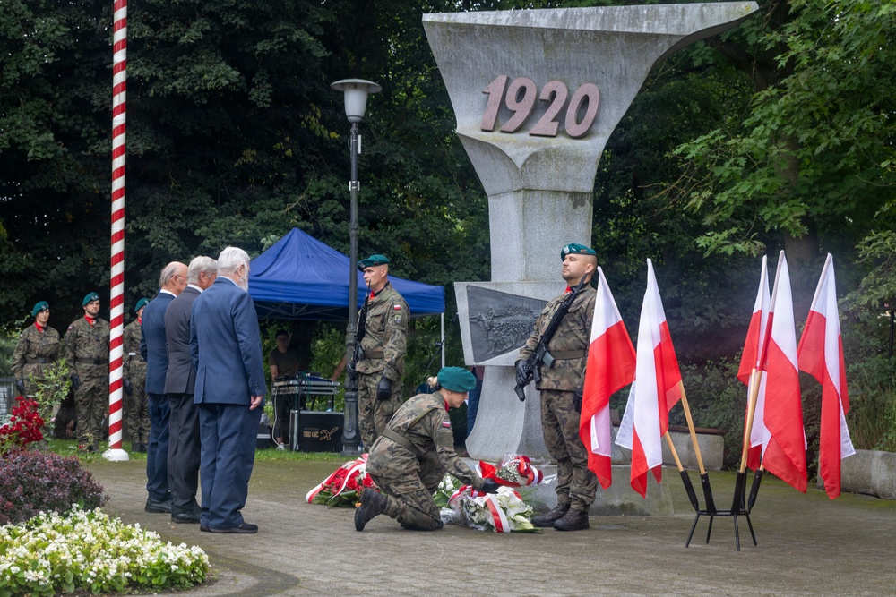 U.S. Army Soldiers participate at a memorial ceremony in Poland