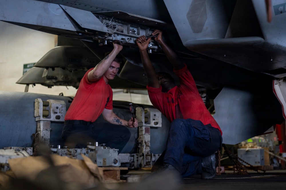 Abraham Lincoln Conducts Aircraft Maintenance