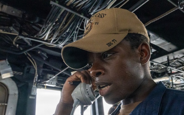 Bridge Operations Aboard USS Ross