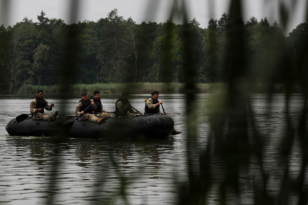USAREUR-AF Best Squad Competition: Defender's Crossing &amp; Leader's Reaction Course