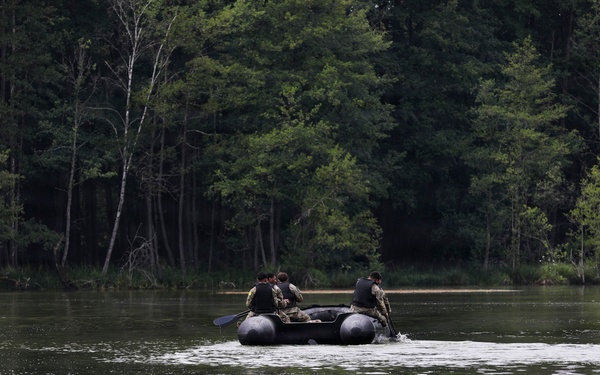 USAREUR-AF Best Squad Competition: Defender's Crossing &amp; Leader's Reaction Course