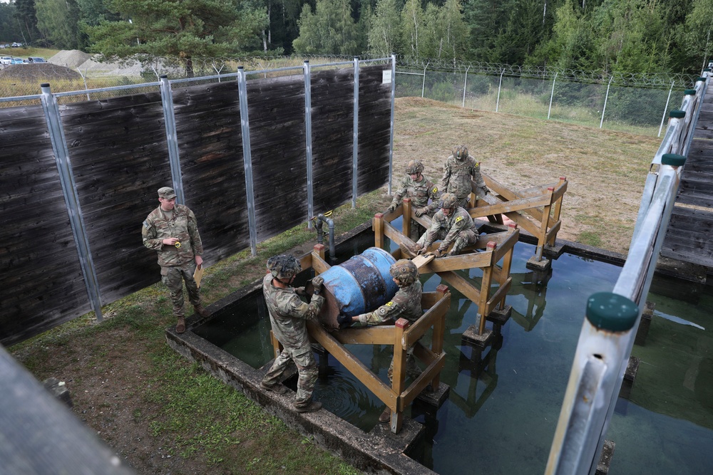 USAREUR-AF Best Squad Competition: Defender's Crossing &amp; Leader's Reaction Course