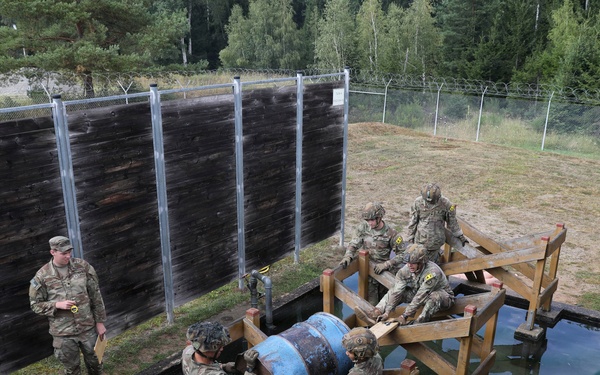 USAREUR-AF Best Squad Competition: Defender's Crossing &amp; Leader's Reaction Course