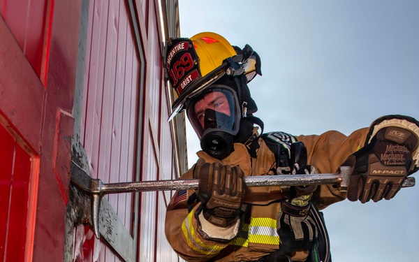 169th CES firefighters perform simulated confined space operations at Spangdahlem AB, Germany
