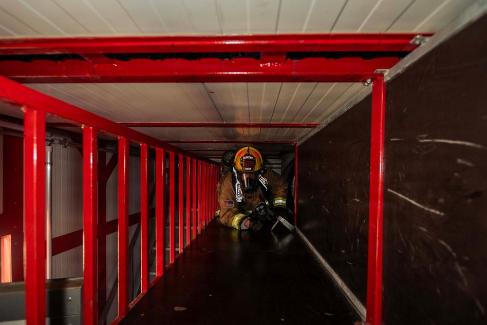 169th CES firefighters perform simulated confined space operations at Spangdahlem AB, Germany