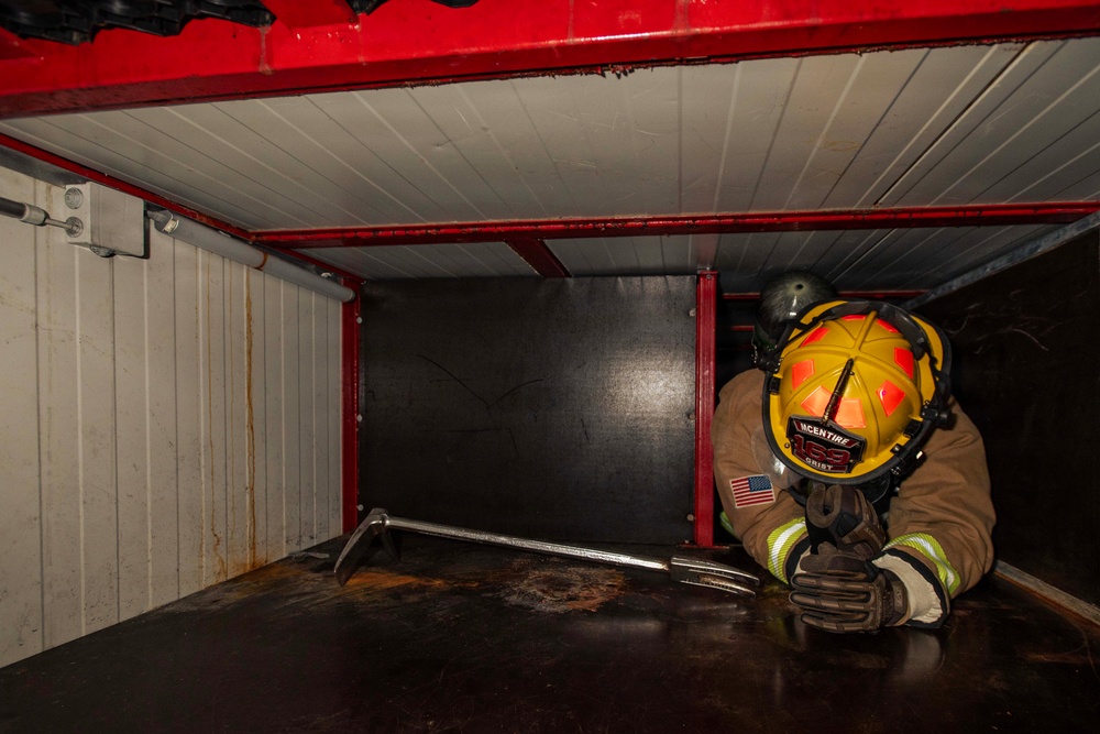 169th CES firefighters perform simulated confined space operations at Spangdahlem AB, Germany
