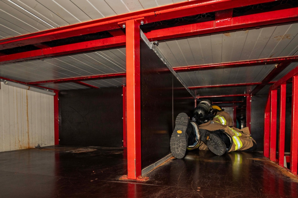169th CES firefighters perform simulated confined space operations at Spangdahlem AB, Germany