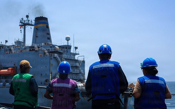 Replenishment-at-Sea Aboard USS Mason (DDG 87)