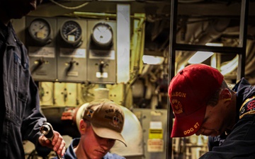 Engineering Maintenance Aboard USS Mason (DDG 87)
