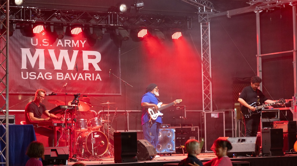 65th German-American Volksfest Strengthens Community Ties at Grafenwoehr