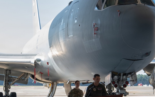 911th Air Refueling Squadron Change of Command