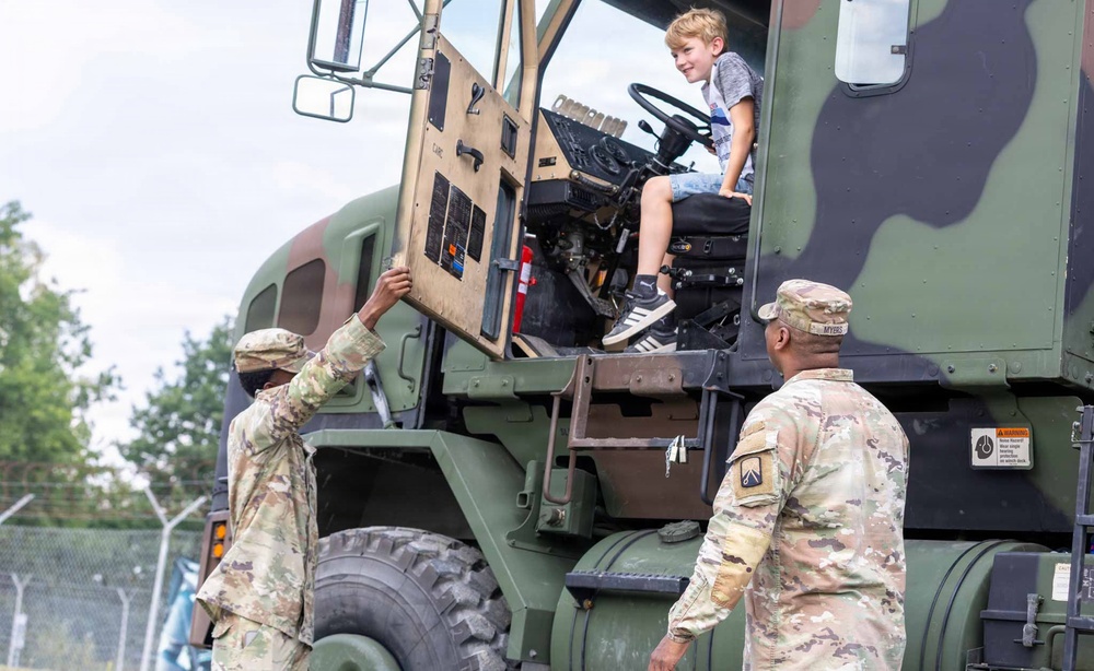 U.S. Army Soldiers Showcase Military Vehicles at 65th German-American Volksfest