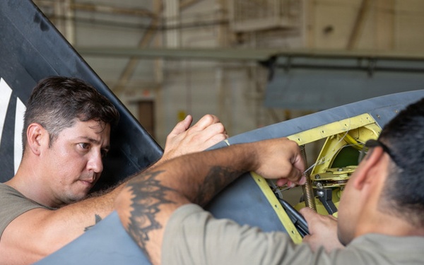 161st Air Refueling Wing KC-135 Stratotanker Maintenance