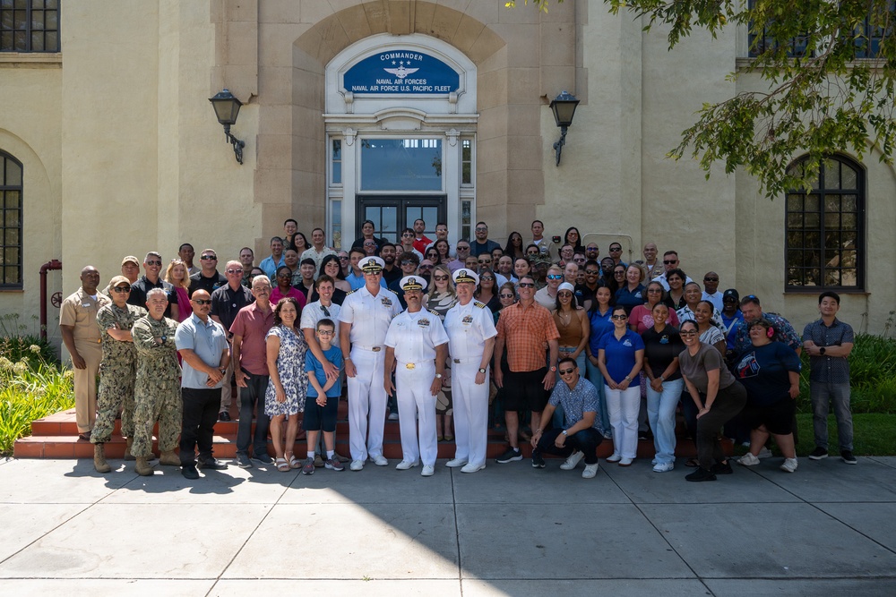 NAVSUP FLC San Diego Executive Officer Promoted to Captain