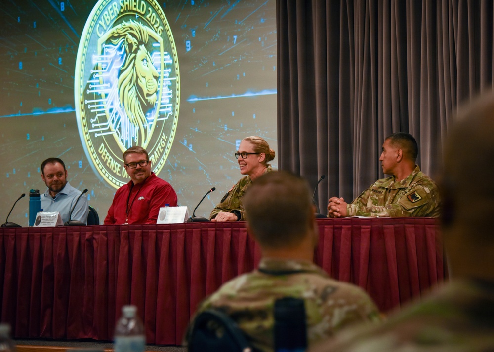 Distinguished Visitors Day at Cyber Shield 26