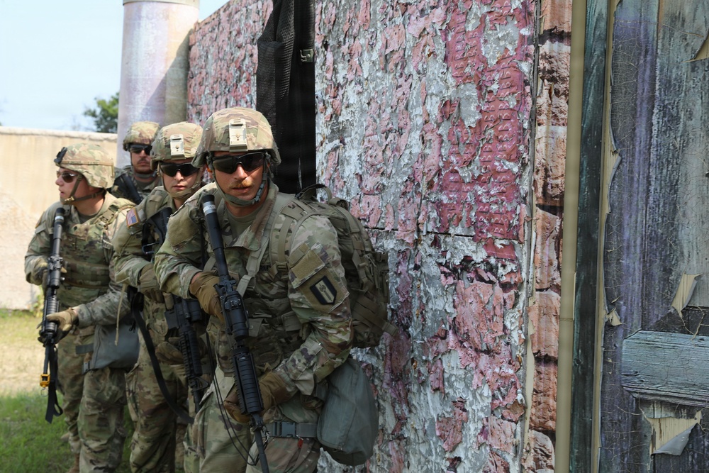 Engineers conduct dismounted reconnaissance, CBRN, and counter-UAS training
