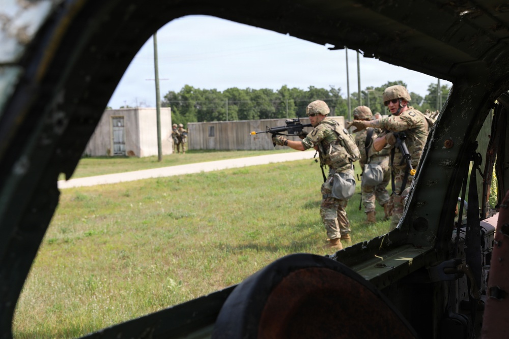Engineers conduct dismounted reconnaissance, CBRN, and counter-UAS training