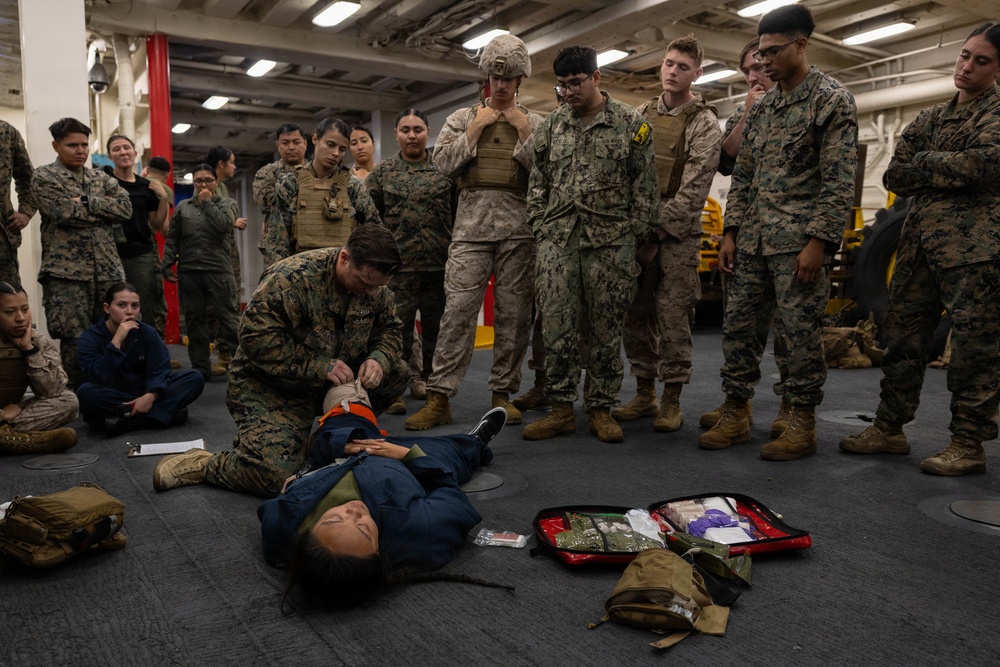 John P. Murtha Conducts ARGMEUEX With Makin Island Amphibious Ready Group