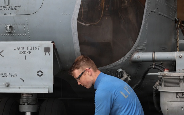 John P. Murtha Conducts ARGMEUEX With Makin Island Amphibious Ready Group