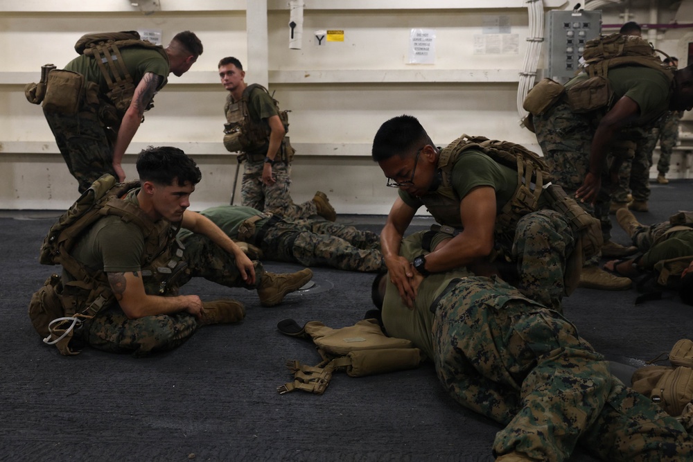 John P. Murtha Conducts ARGMEUEX With Makin Island Amphibious Ready Group