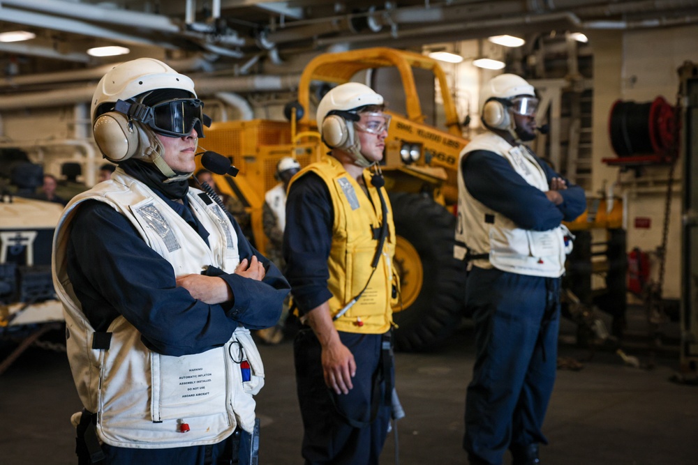 John P. Murtha Conducts ARGMEUEX With Makin Island Amphibious Ready Group