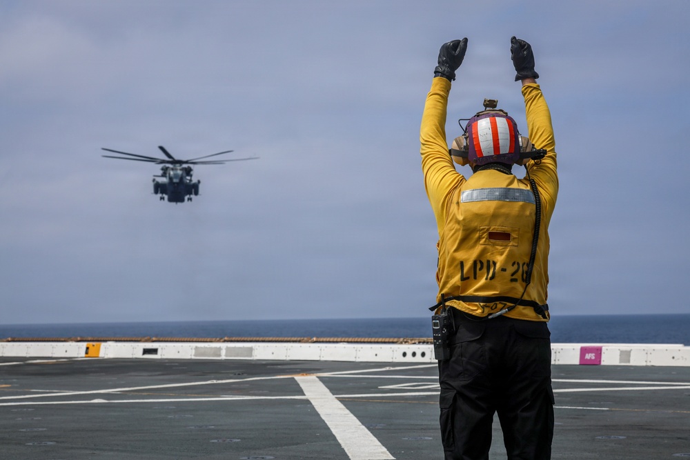 John P. Murtha Conducts ARGMEUEX With Makin Island Amphibious Ready Group
