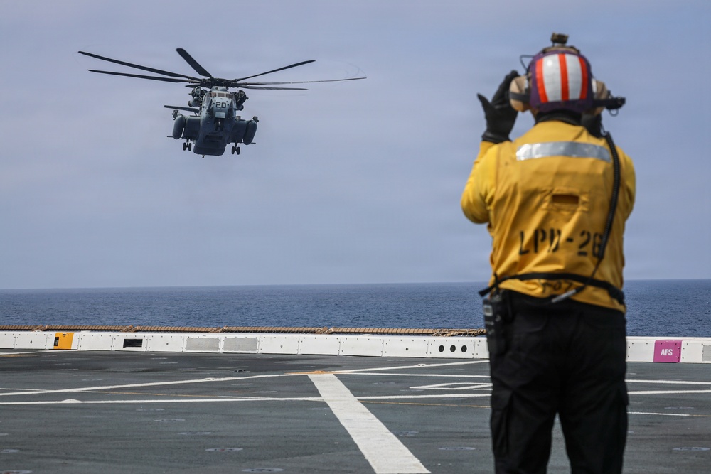 John P. Murtha Conducts ARGMEUEX With Makin Island Amphibious Ready Group