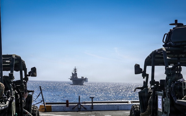 John P. Murtha Conducts ARGMEUEX With Makin Island Amphibious Ready Group