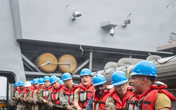 John P. Murtha Conducts ARGMEUEX With Makin Island Amphibious Ready Group