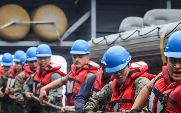 John P. Murtha Conducts ARGMEUEX With Makin Island Amphibious Ready Group