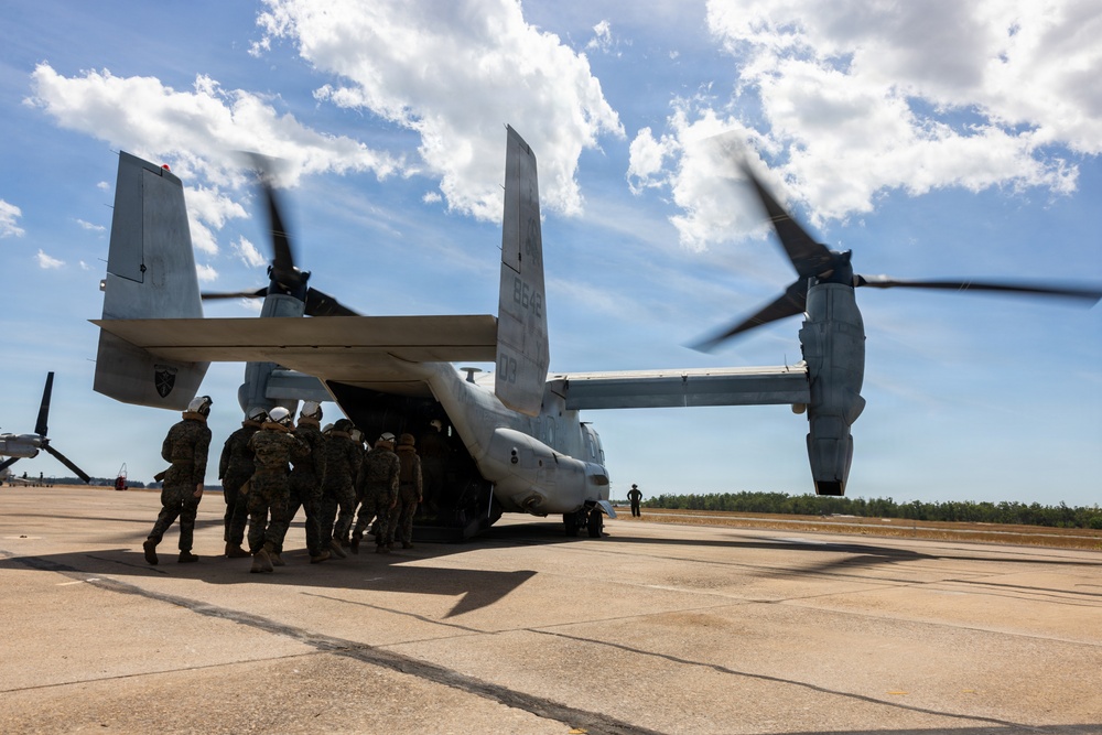 MRF-D Marines conduct routine flight operations