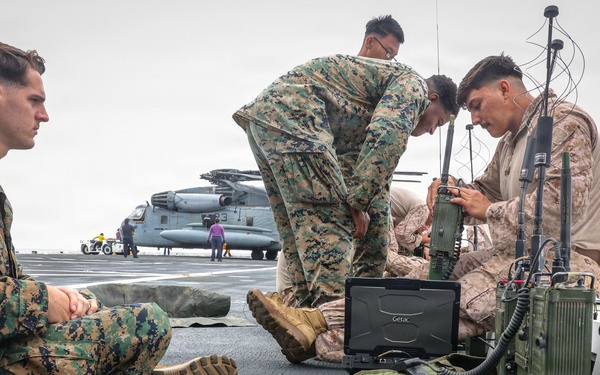 John P. Murtha Conducts ARGMEUEX With Makin Island Amphibious Ready Group