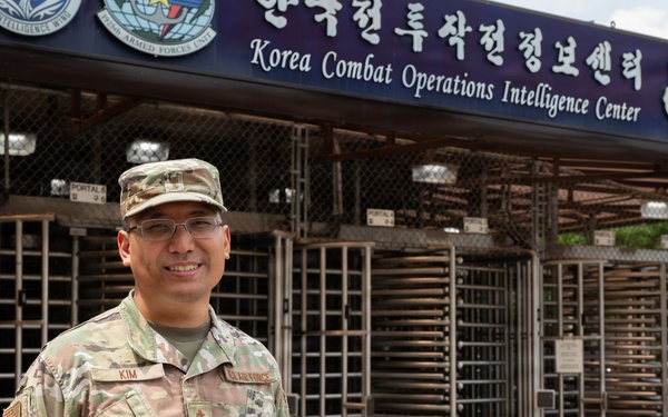 Chaplain's quick response helps save Airman after pit viper bite